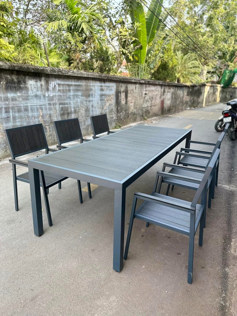 Chân bàn ăn kim loại